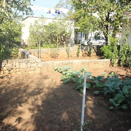 In Near The Lejlighed *