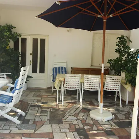 Simplistic In Near Sea Starigrad Paklenica