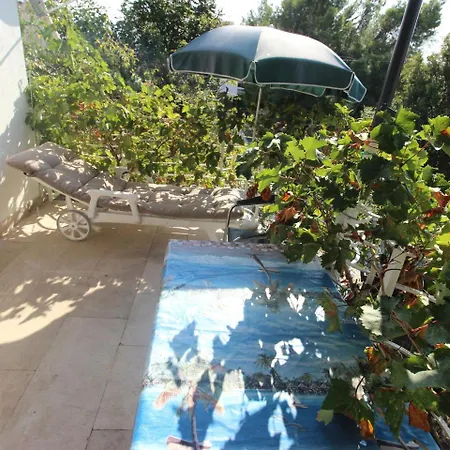 Simplistic In Near Sea Apartment Starigrad Paklenica